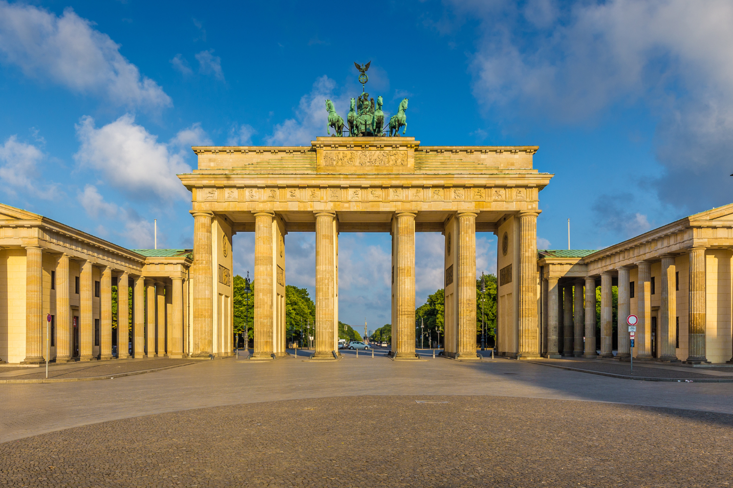 testata-disciplinare-tedesco-sssg-shutterstock_323907599