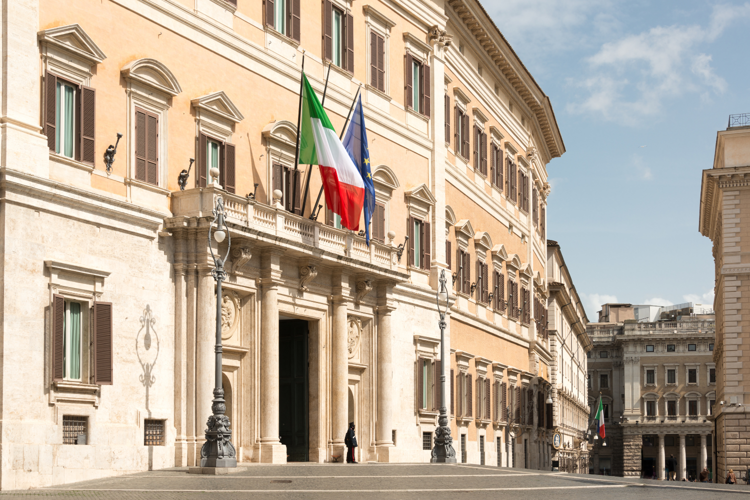 testata-disciplinare-educazione-civica-sssg-shutterstock_1480004426