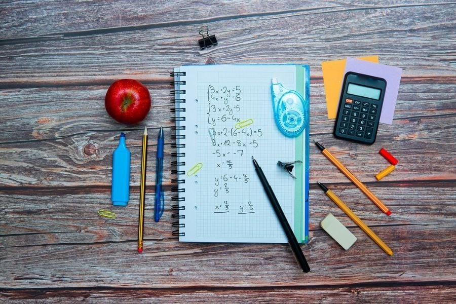 testata-disciplinare-matematica-sspg-shutterstock_2380319137-jpg